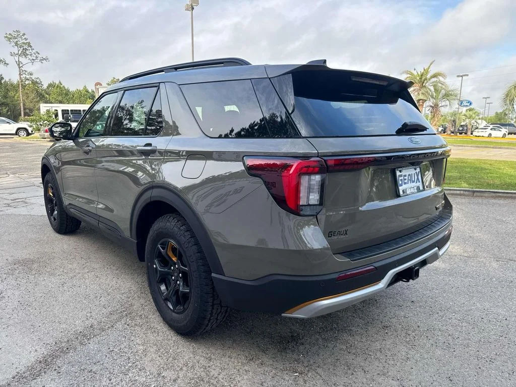 2026 Ford Explorer Tremor - Photo 12