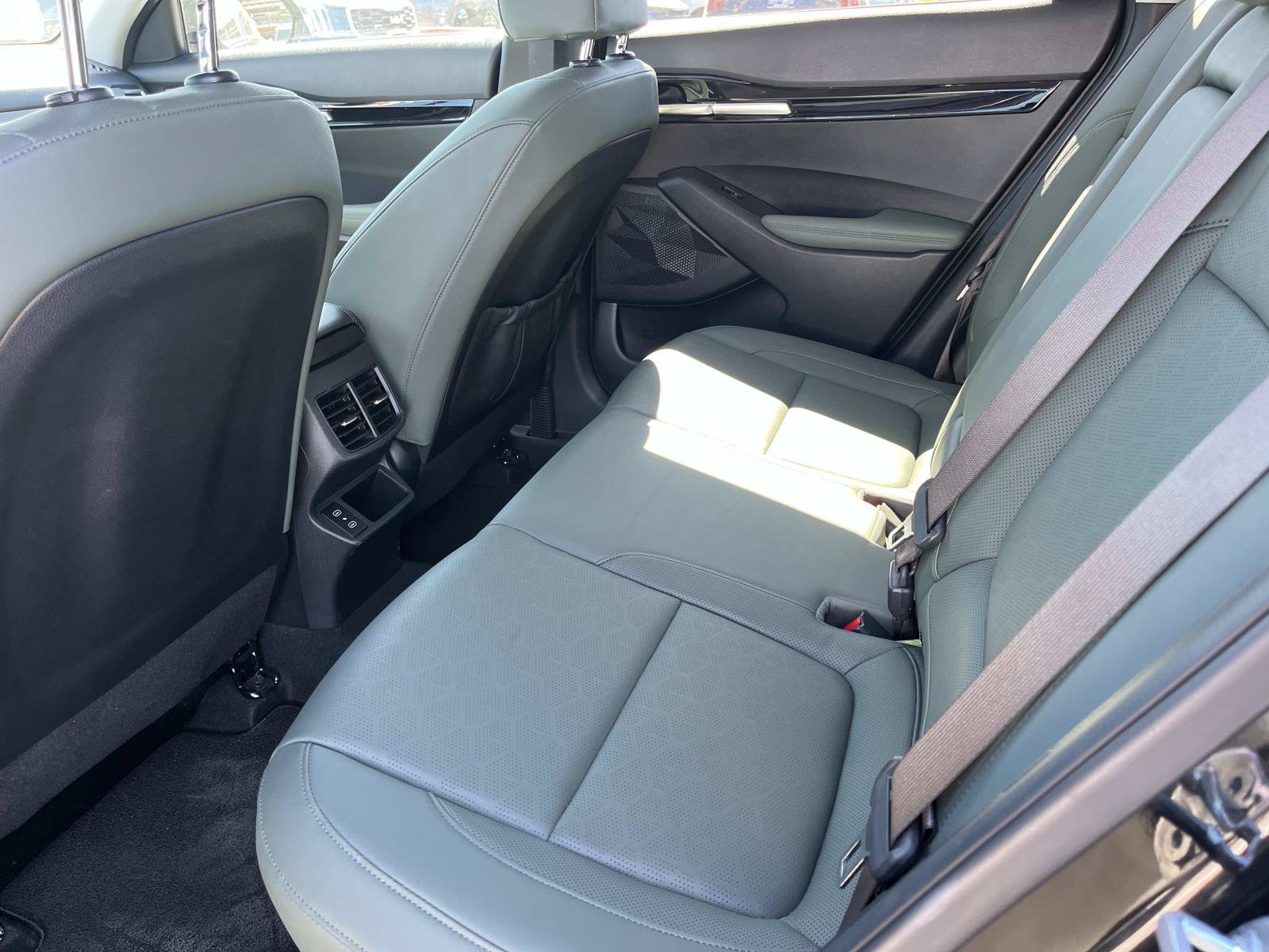 Used 2024 Fusion Black Kia SX image 20