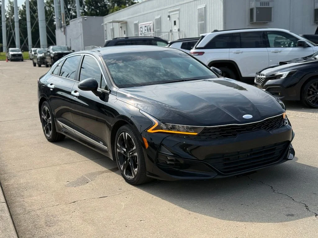 Used 2021 Black Kia GT-Line image 4