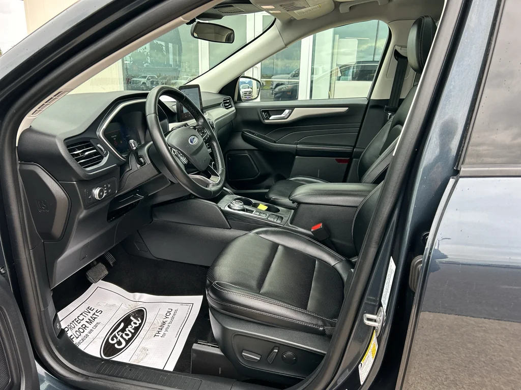 Used 2022 Stone Blue Metallic Ford SEL image 6
