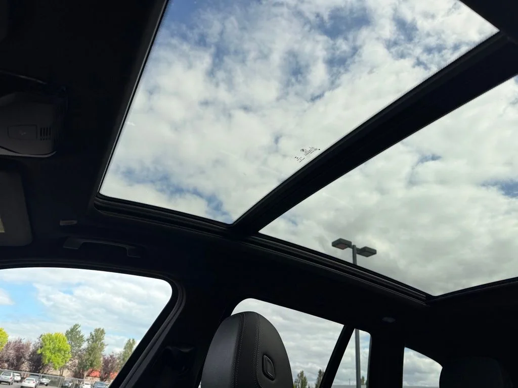 Used 2023 Skyscraper Gray Metallic BMW xDrive30i image 18