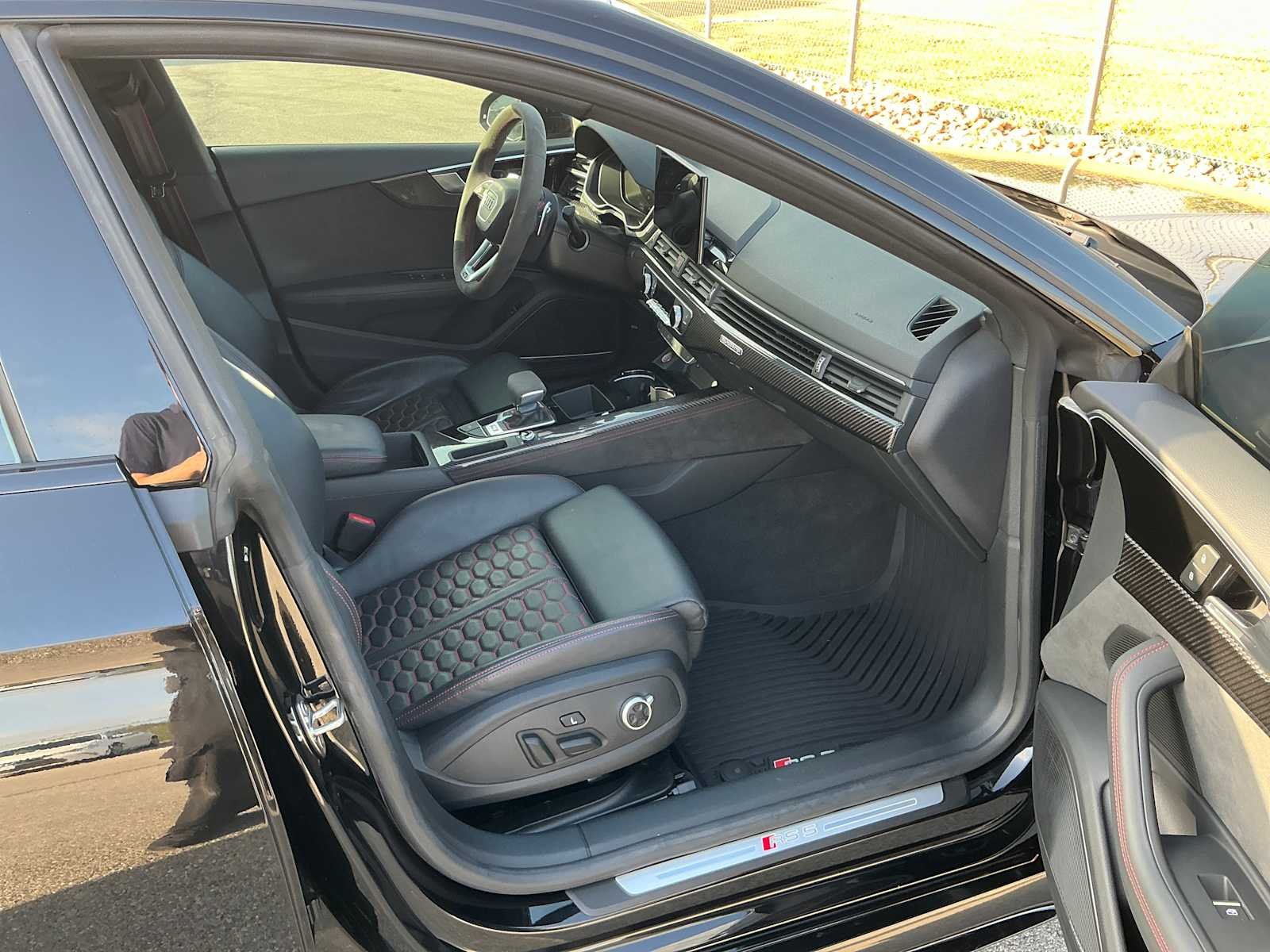 Used 2022 Mythos Black Metallic Audi  image 11