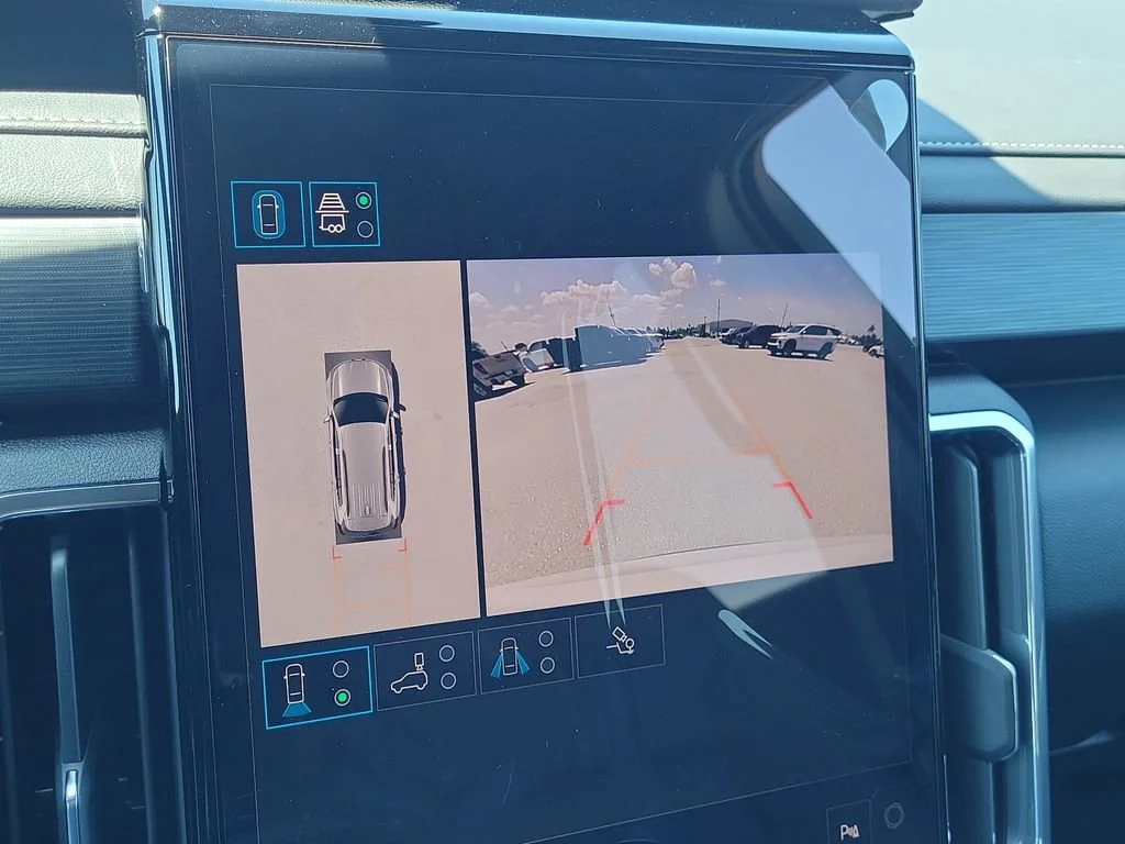 New 2026 Summit White GMC Elevation image 18