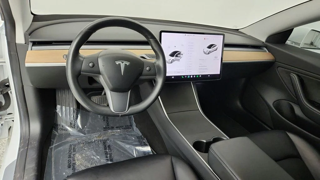 Used 2018 Pearl White Multi-Coat Tesla Long Range Battery AWD image 12