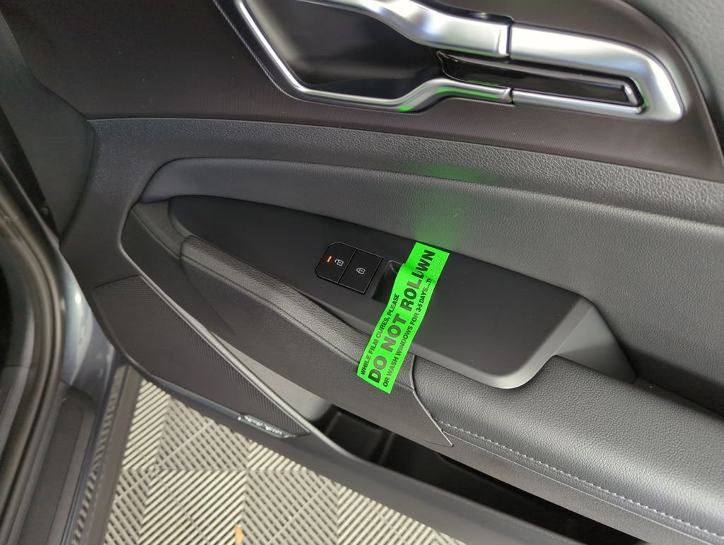 New 2026 Gravity Gray Kia SX-Prestige image 36