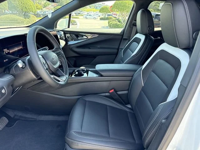 2025 Chevrolet Blazer EV LT - Photo 10