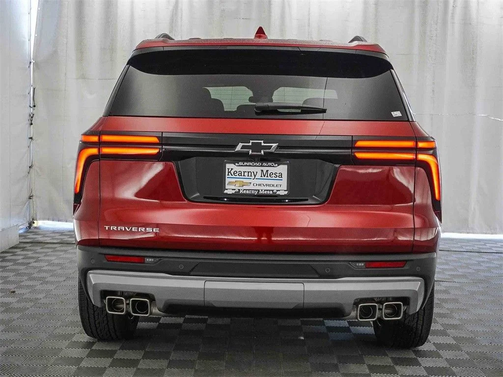 2026 Chevrolet Traverse LT - Photo 7