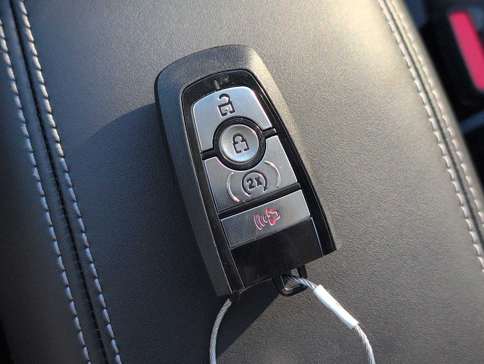 New 2025 Carbonized Gray Metallic Ford Outer Banks® image 25