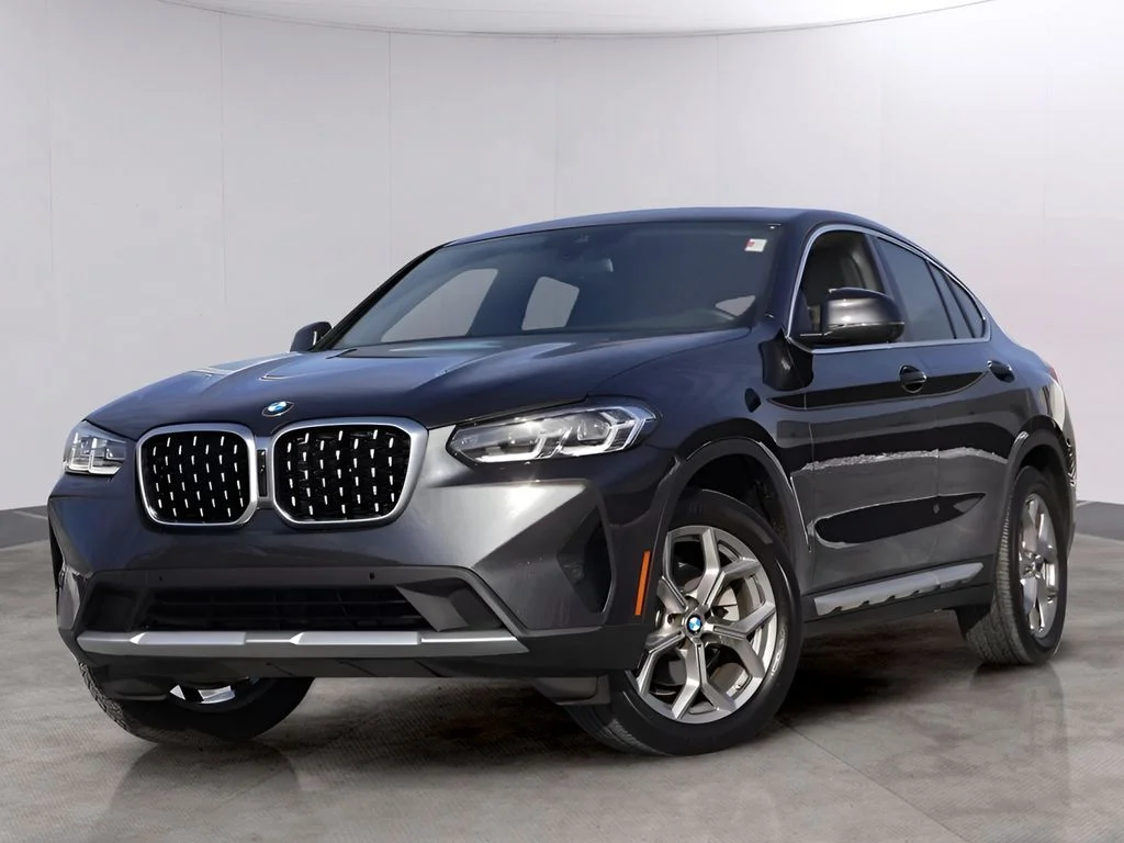 2025 BMW X4 xDrive30i's photo