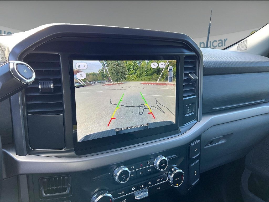 Used 2025 Blue Ford XLT image 19
