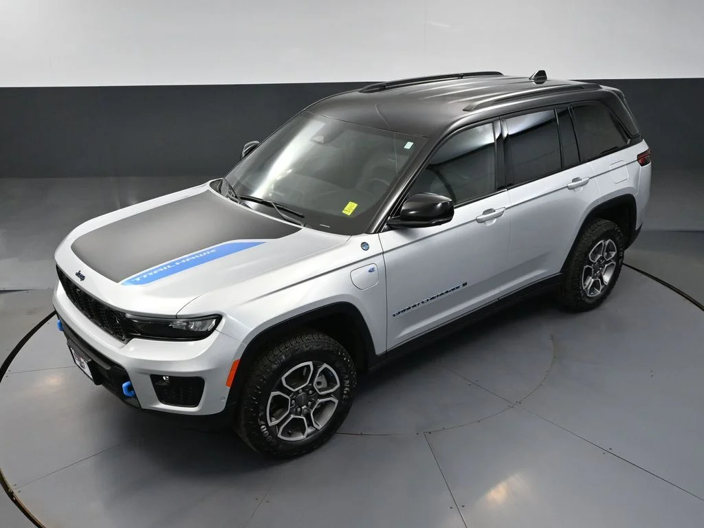 Certified Used 2023 Silver Jeep Trailhawk 4xe image 62