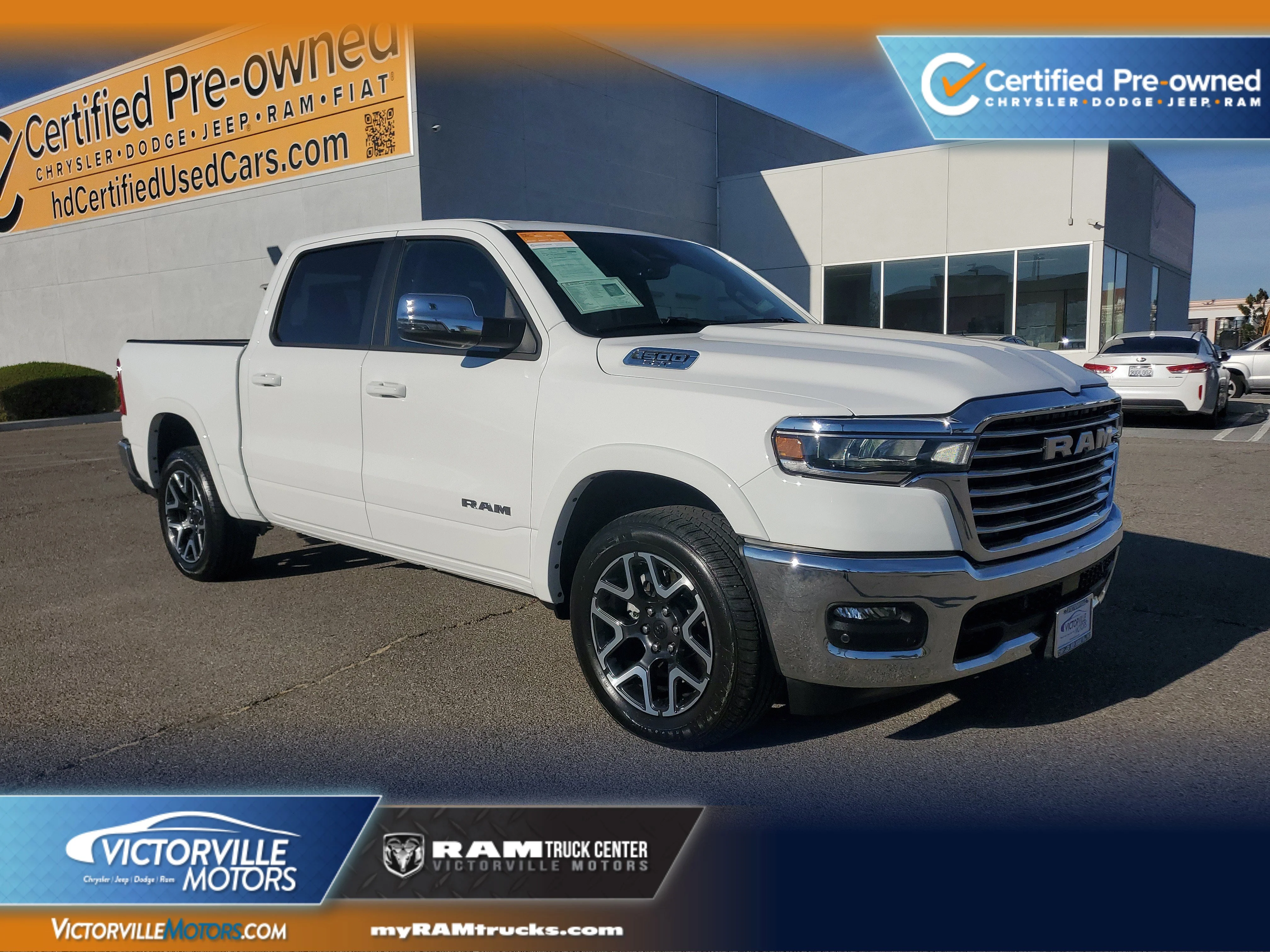 2025 RAM 1500 Laramie Crew Cab 4WD