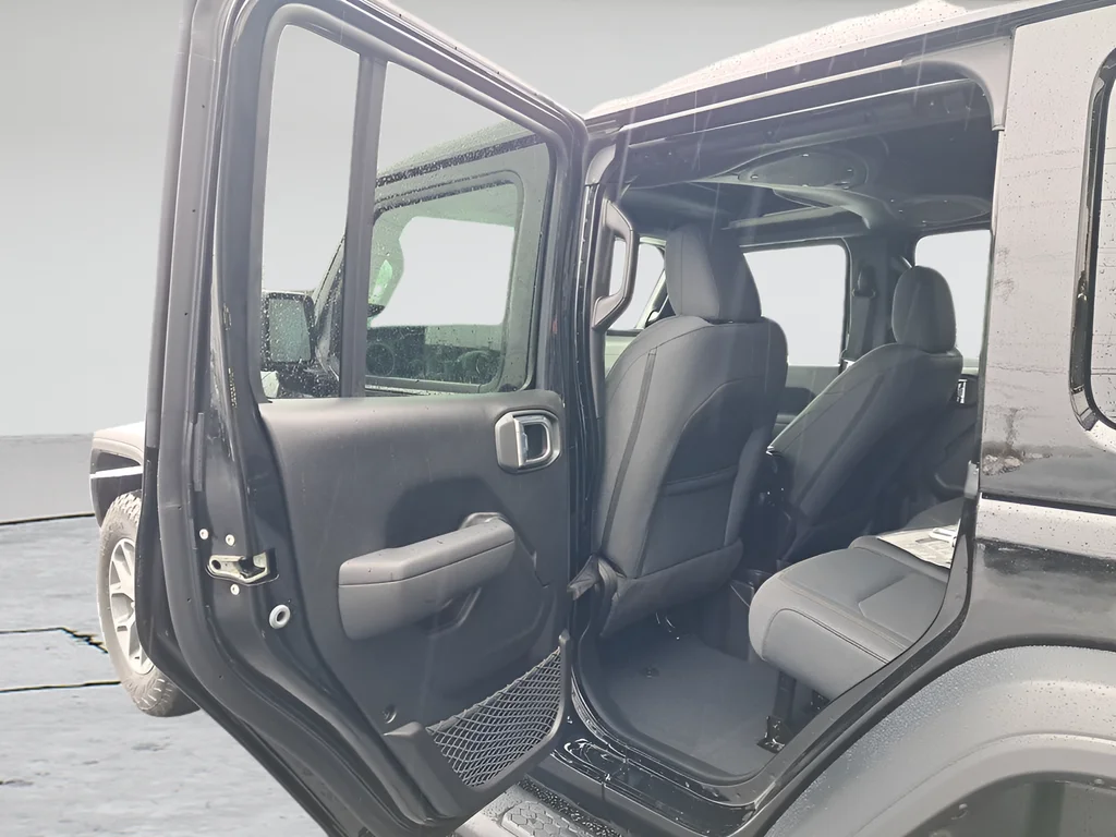 New 2026 Black Clear-Coat Exterior Paint Jeep Sport S image 11