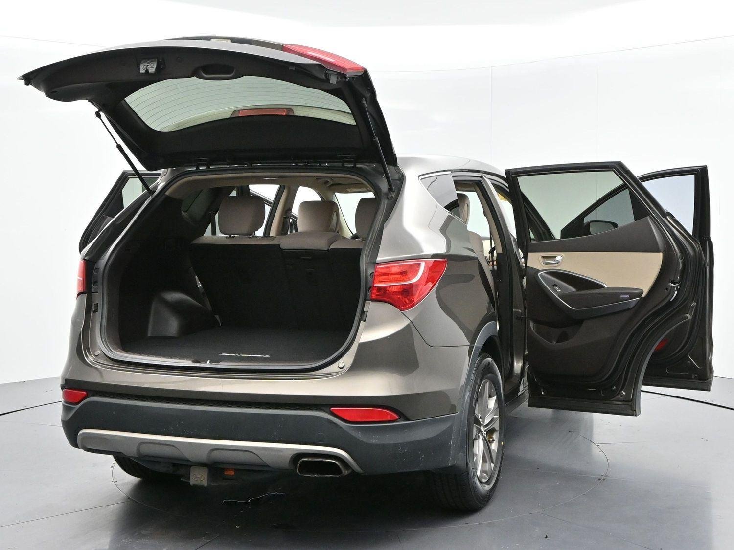 Used 2013 Cabo Bronze Hyundai Sport image 39