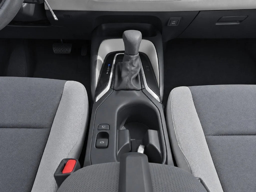 Used 2023 White Toyota LE image 14