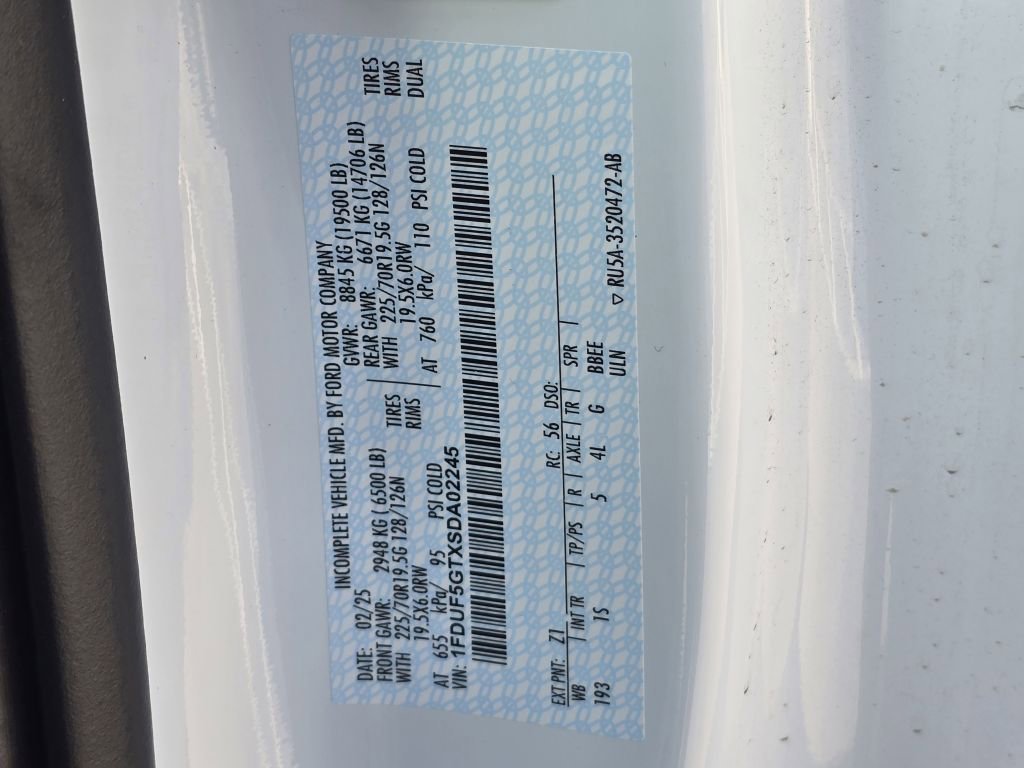 2025 Ford F-550 Super Duty Chassis Cab XL - Photo 18