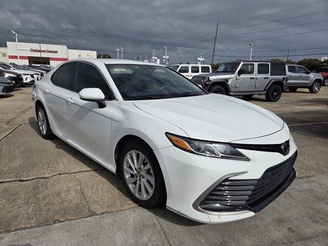 Used 2023 Ice Cap Toyota LE image 7