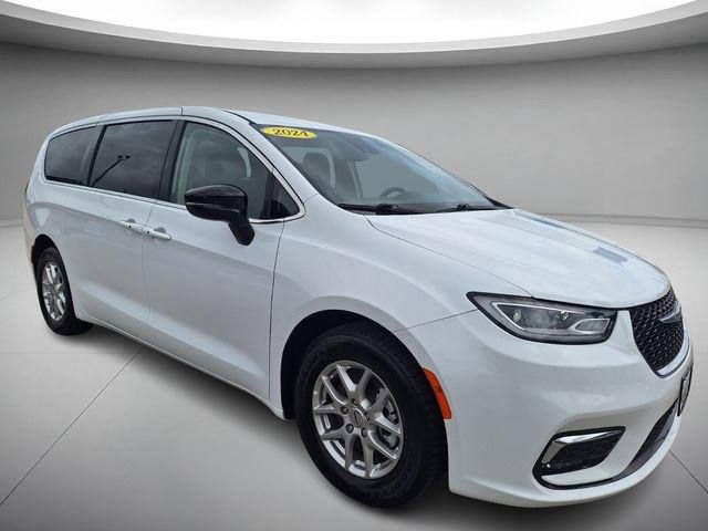 Used 2024 Bright White Clearcoat Chrysler Touring L image 7