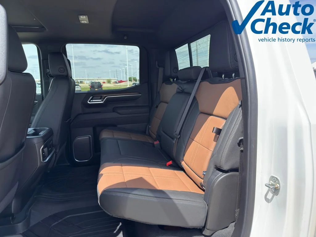 Used 2025 Beige Chevrolet High Country image 10