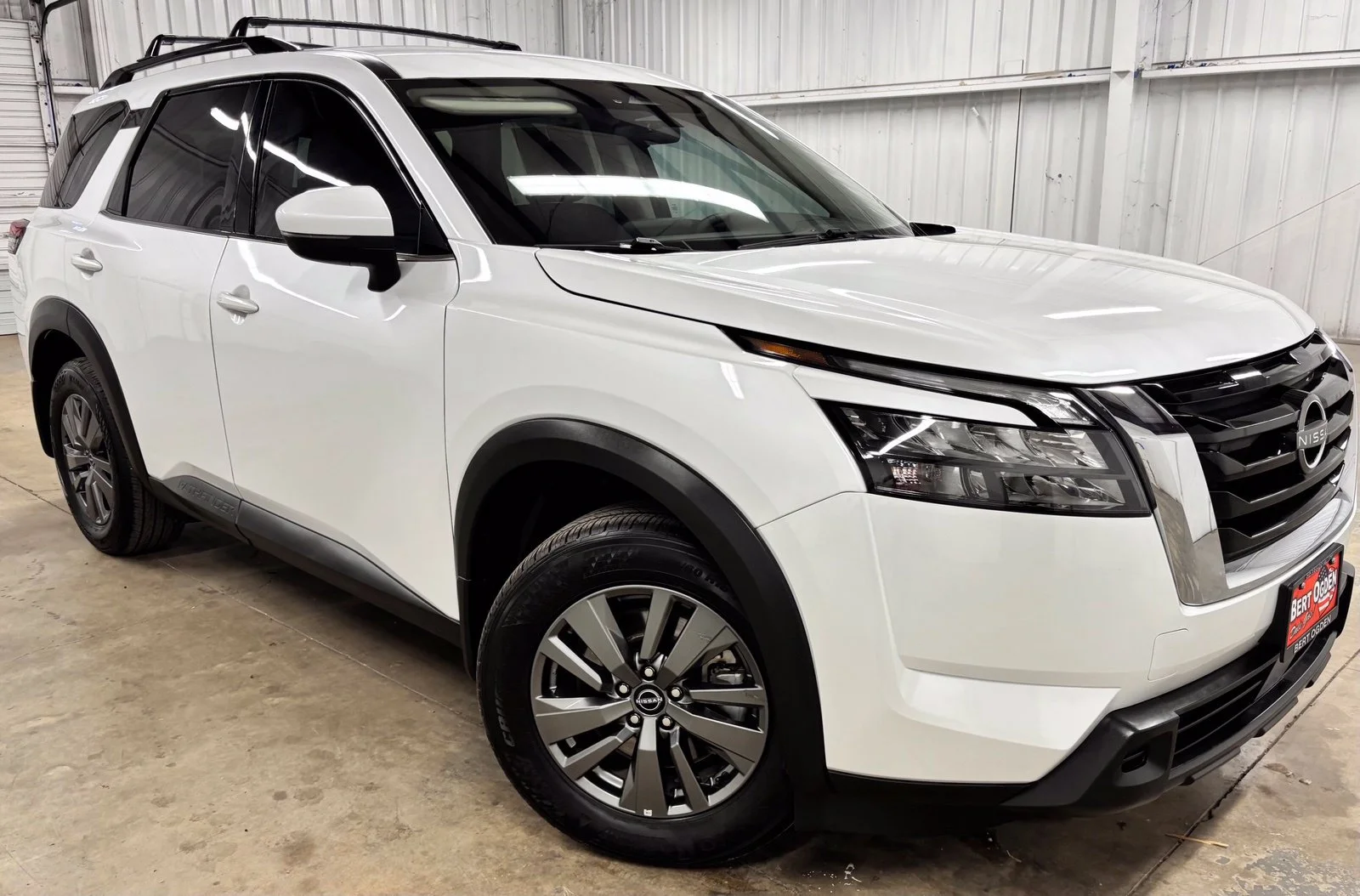 Used 2025 White Nissan SV image 1