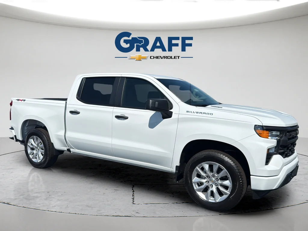 New 2026 Summit White Chevrolet Custom image 10