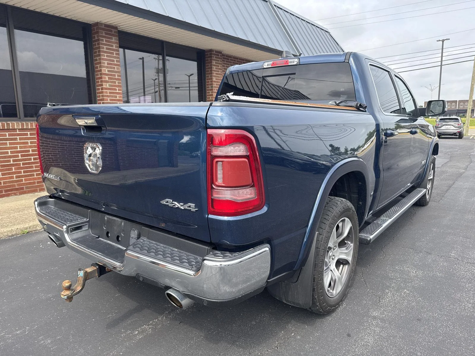 Used 2021 Patriot Blue Pearlcoat Ram Laramie image 6