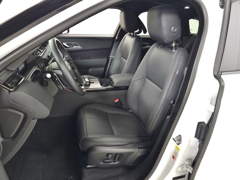Certified Used 2026 White Land Rover Dynamic SE image 19