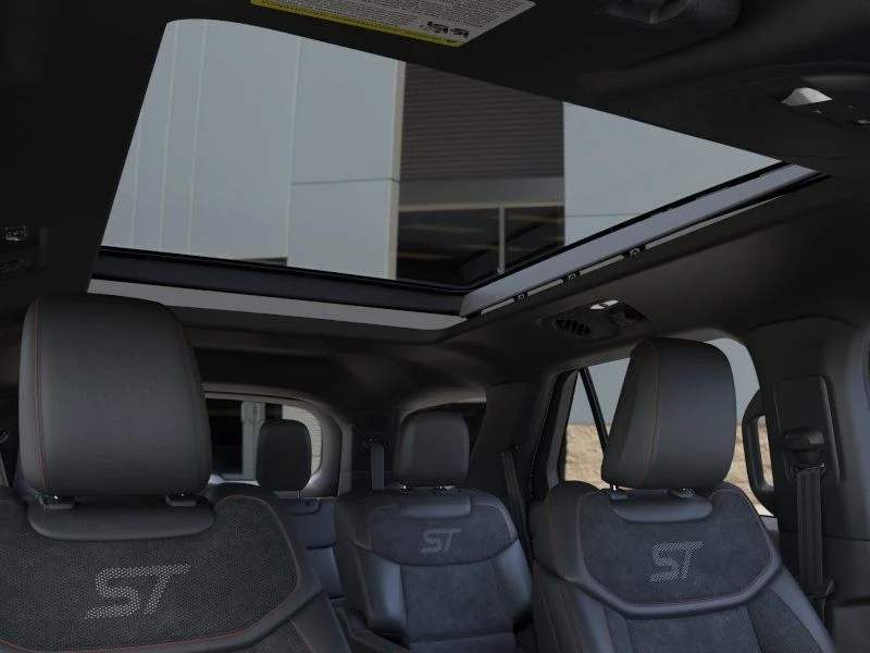 New 2026 Star White Metallic Tri-Coat Ford ST image 22