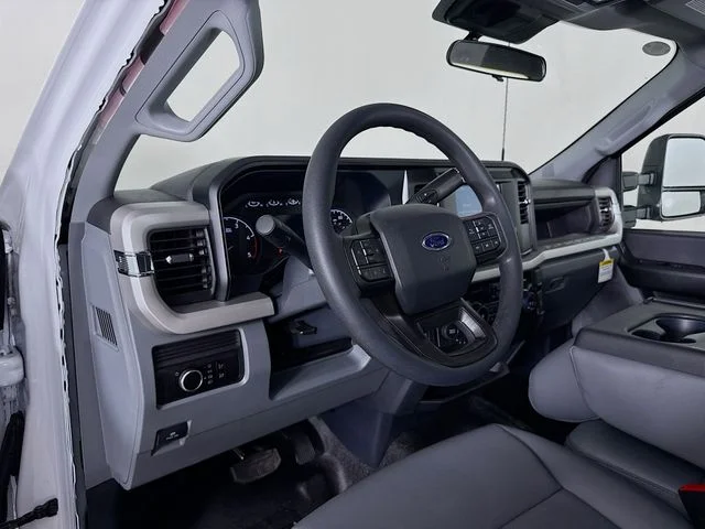 New 2026 Oxford White Ford XL image 9