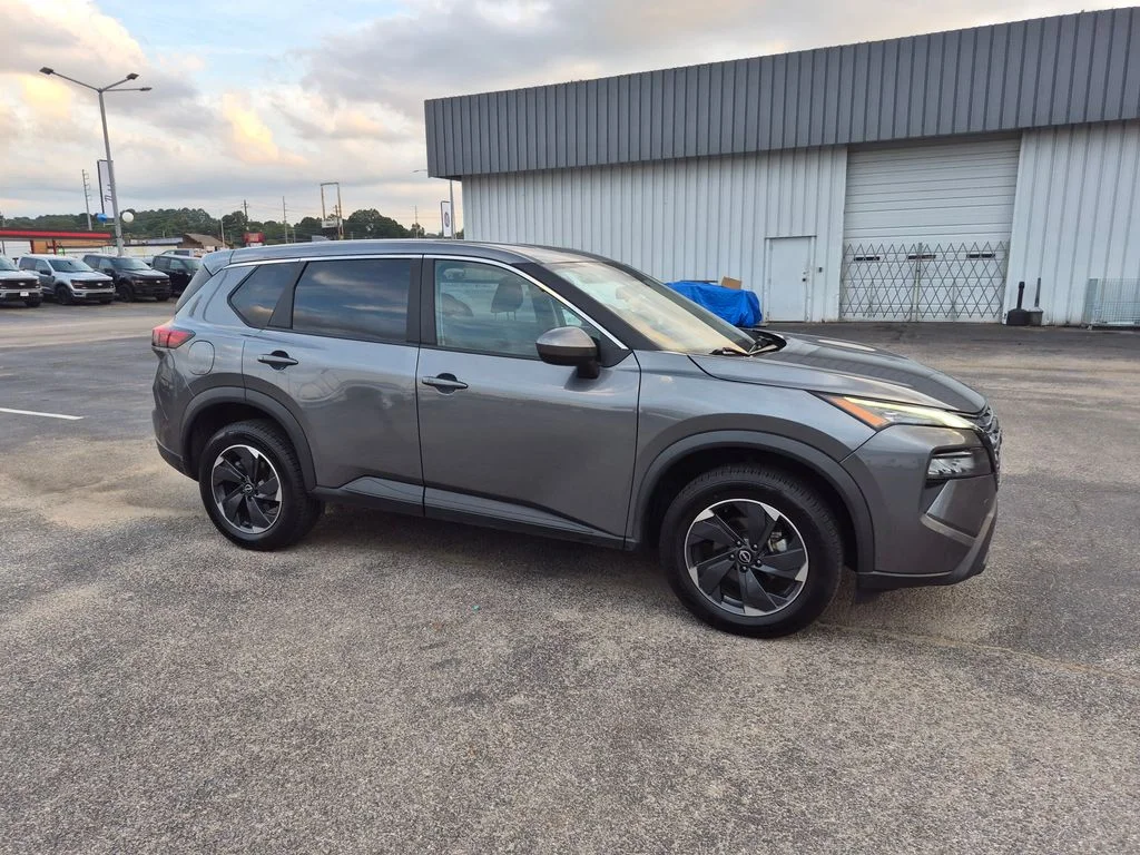 Used 2024 Gun Metallic Nissan SV image 7