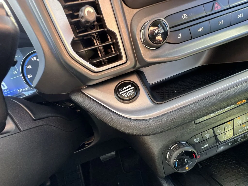 Used 2023 Red Ford Outer Banks image 17