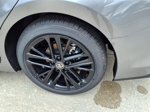 2025 Toyota Camry SE - Photo 19