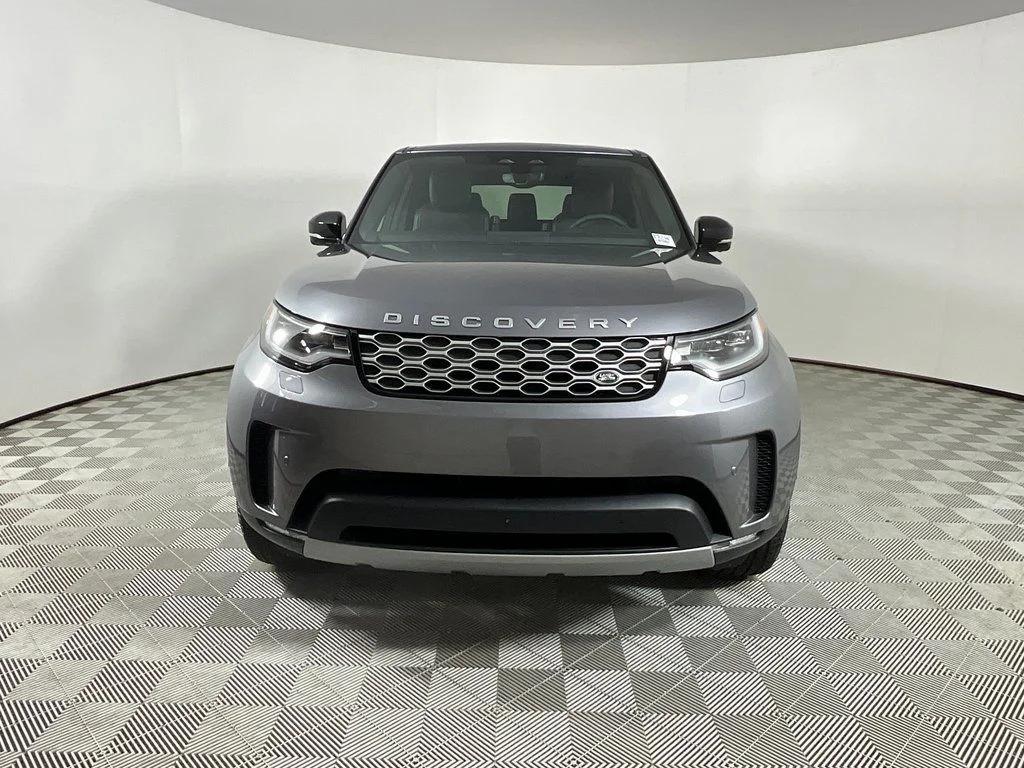 New 2026 Eiger Grey Metallic Land Rover S image 8