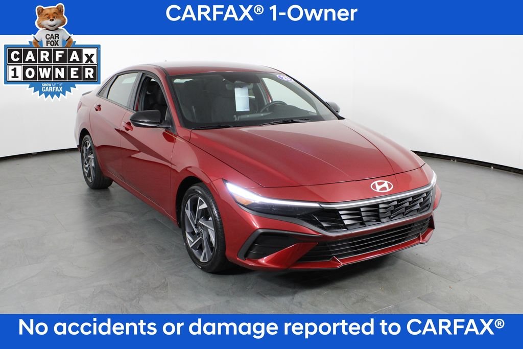 Certified Used 2025 Red Hyundai SEL Sport image 5