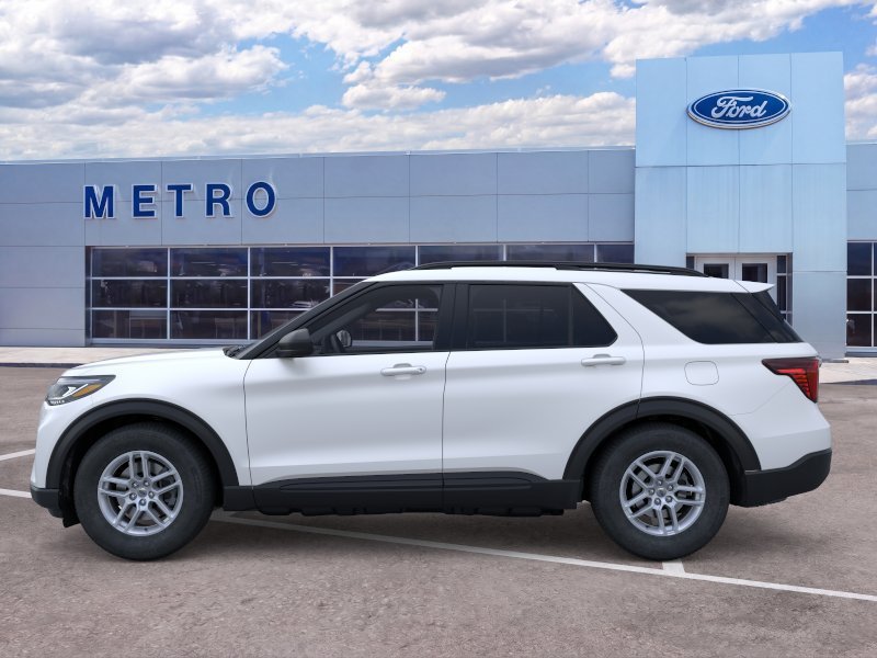 Used 2026 Star White Metallic Tri-Coat Ford Active image 4