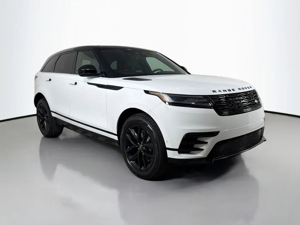 New 2026 Fuji White Land Rover Dynamic SE image 3