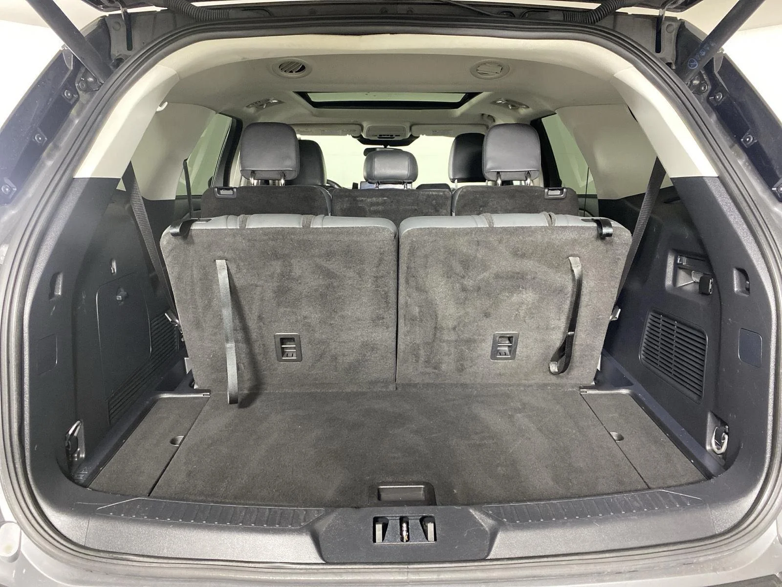 Used 2025 Carbonized Gray Ford Active image 27