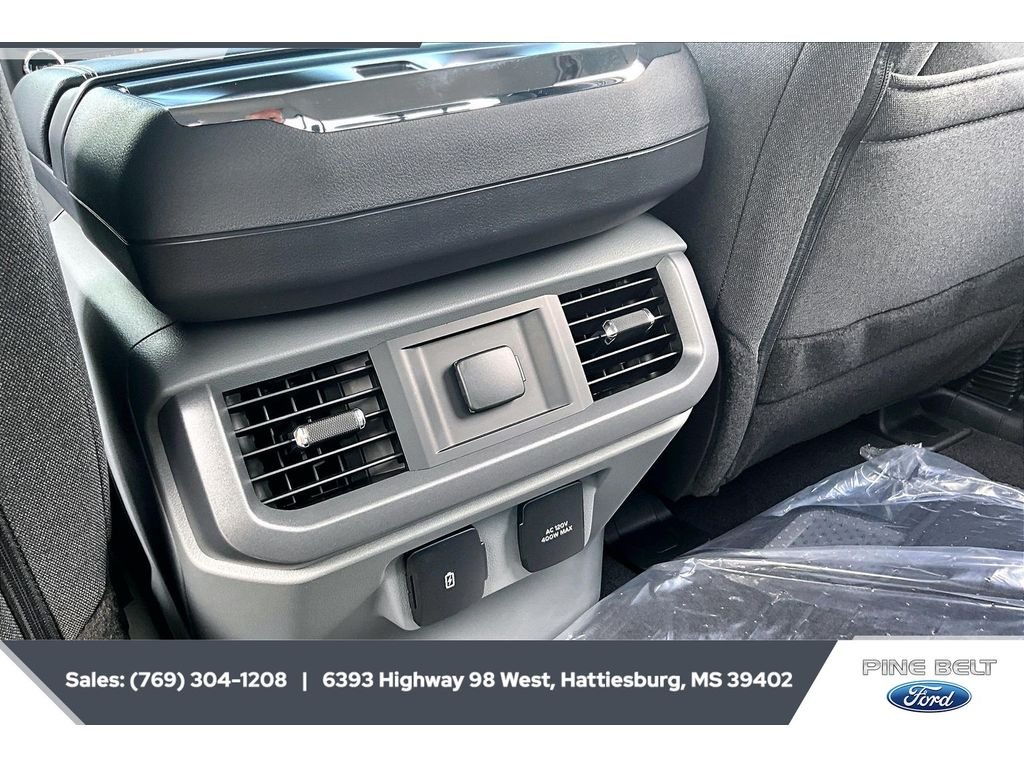 2025 Ford F-150 XLT - Photo 25