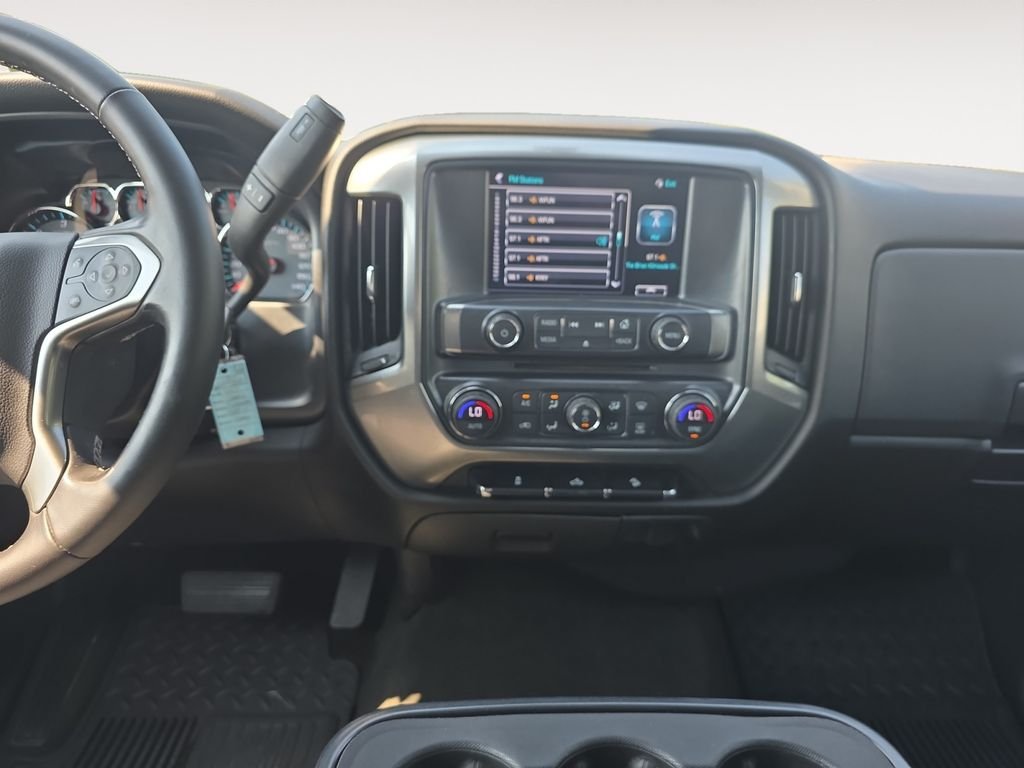 Used 2017 Graphite Metallic Chevrolet LT image 10
