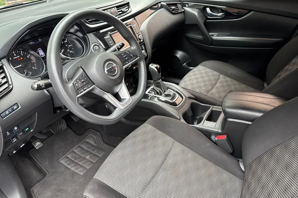 2020 Nissan Rogue Sport SV - Photo 10