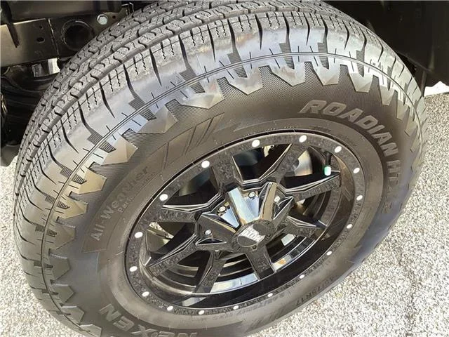 New 2026 Bright White Clear-Coat  Paint Jeep 2-DOOR SPORT image 10