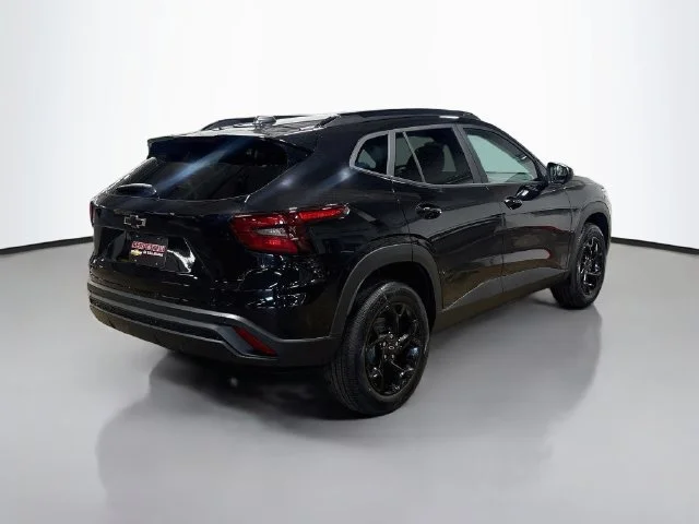 2026 Chevrolet Trax LT - Photo 7