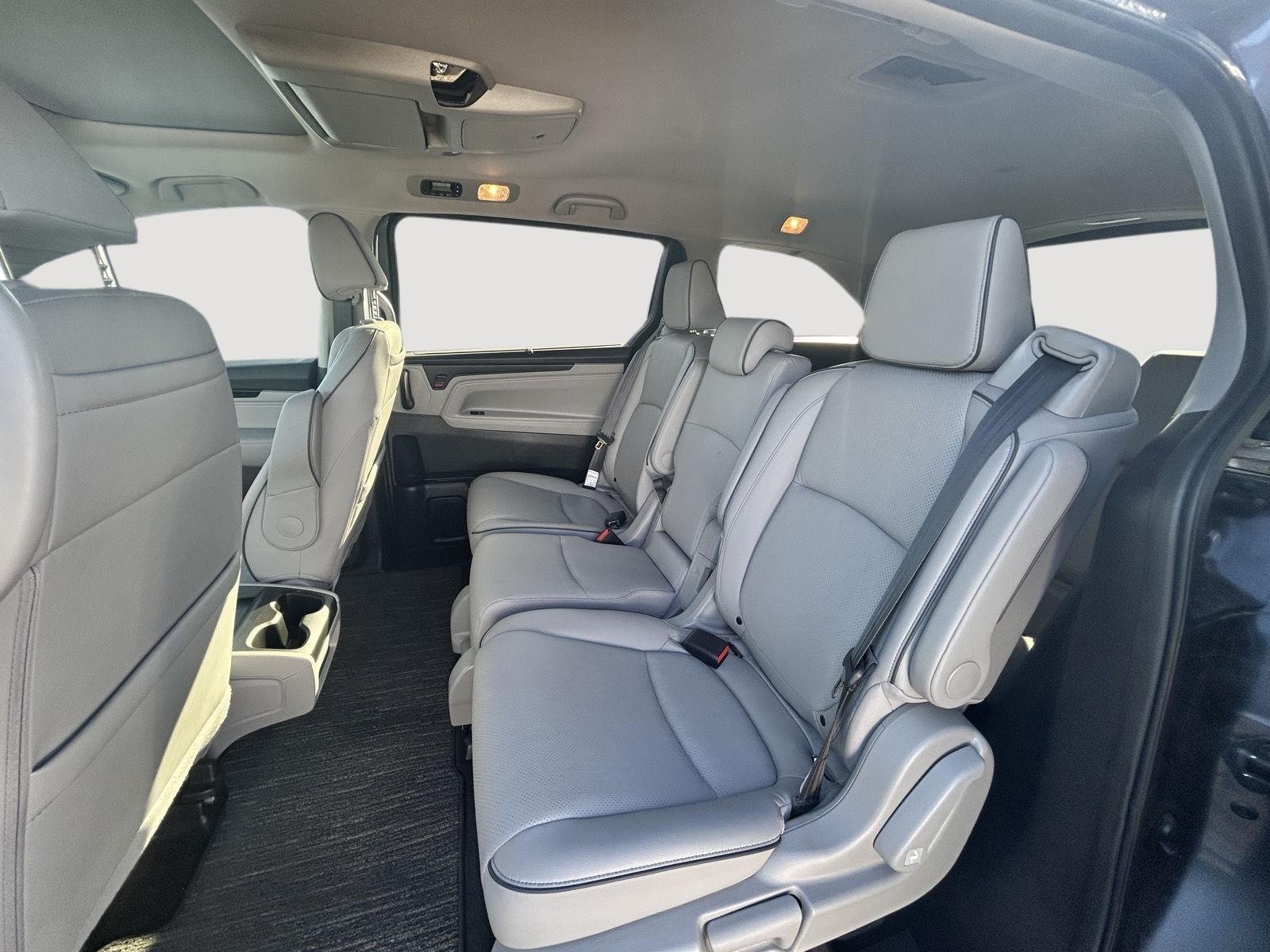 2024 Honda Odyssey Elite - Photo 17
