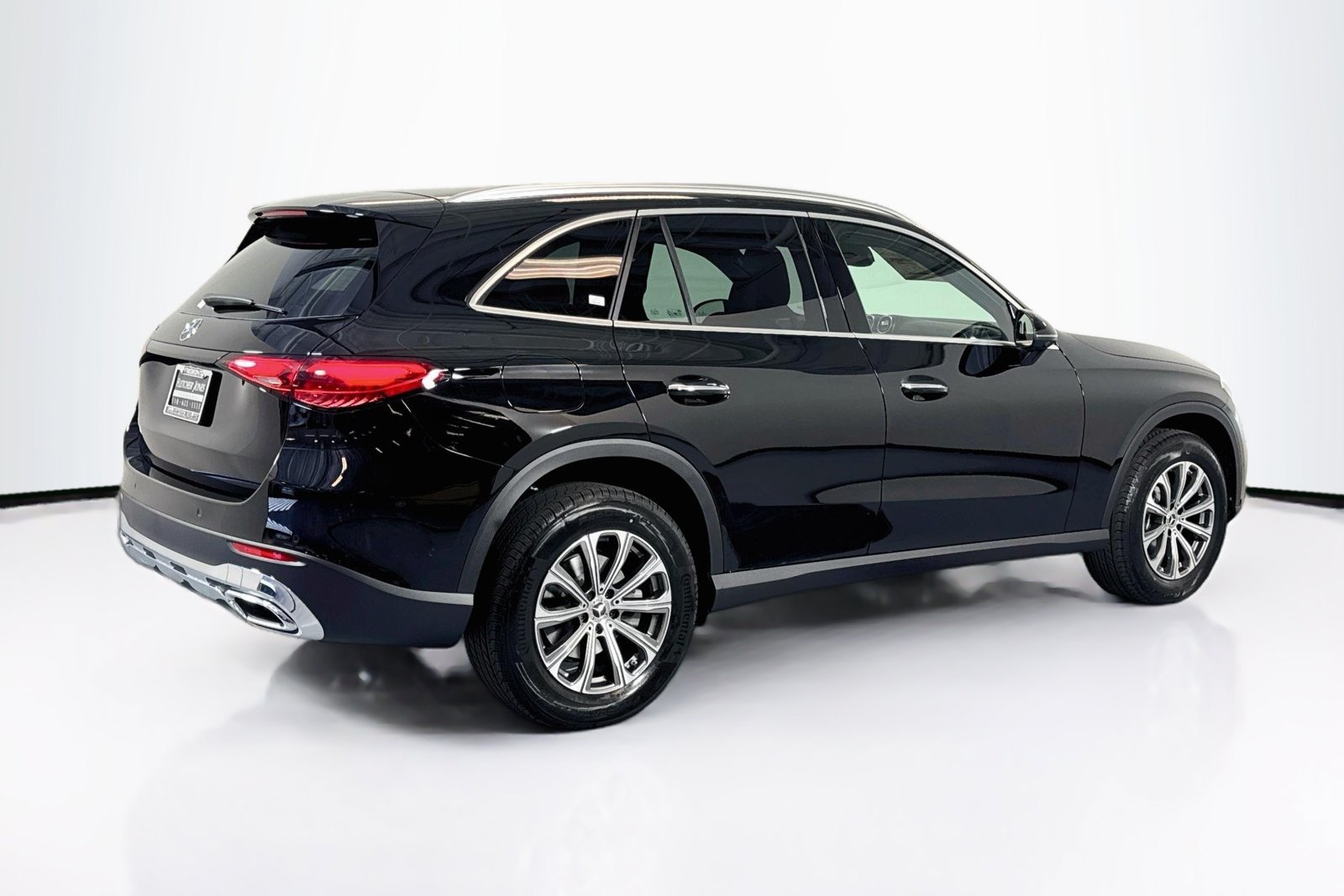 New 2026 Black Mercedes-Benz GLC 300 image 5