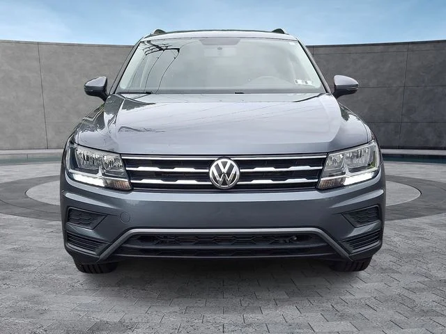 Used 2021 Gray Volkswagen 2.0T S image 3