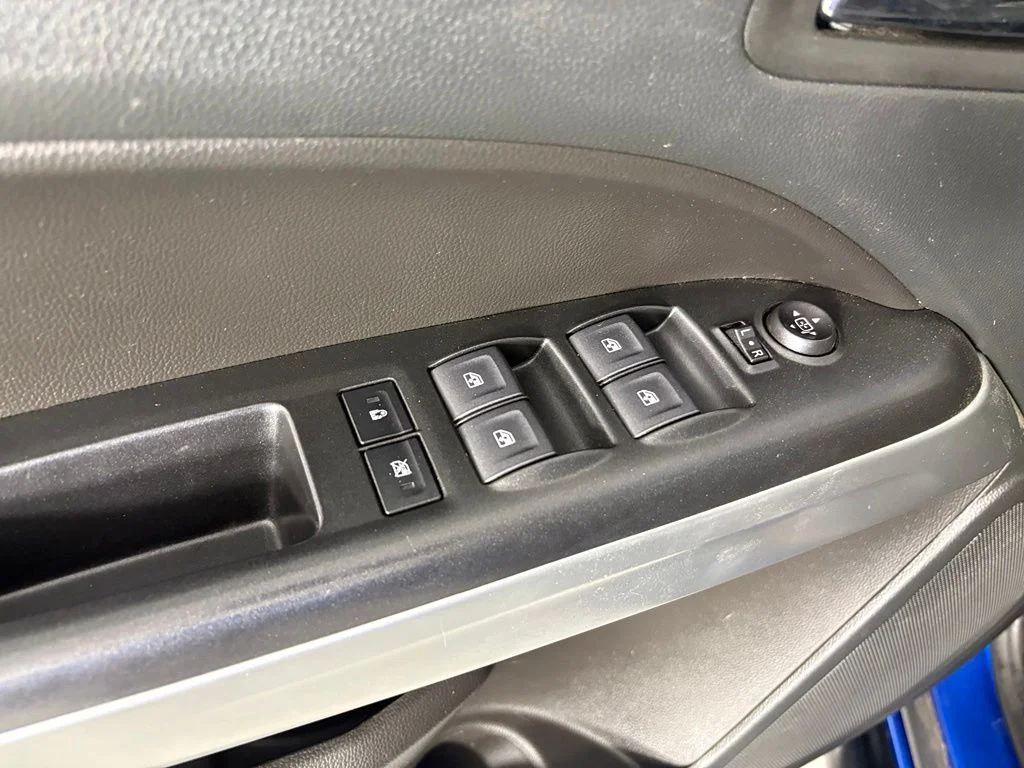Used 2022 Blue Chevrolet ZR2 image 14
