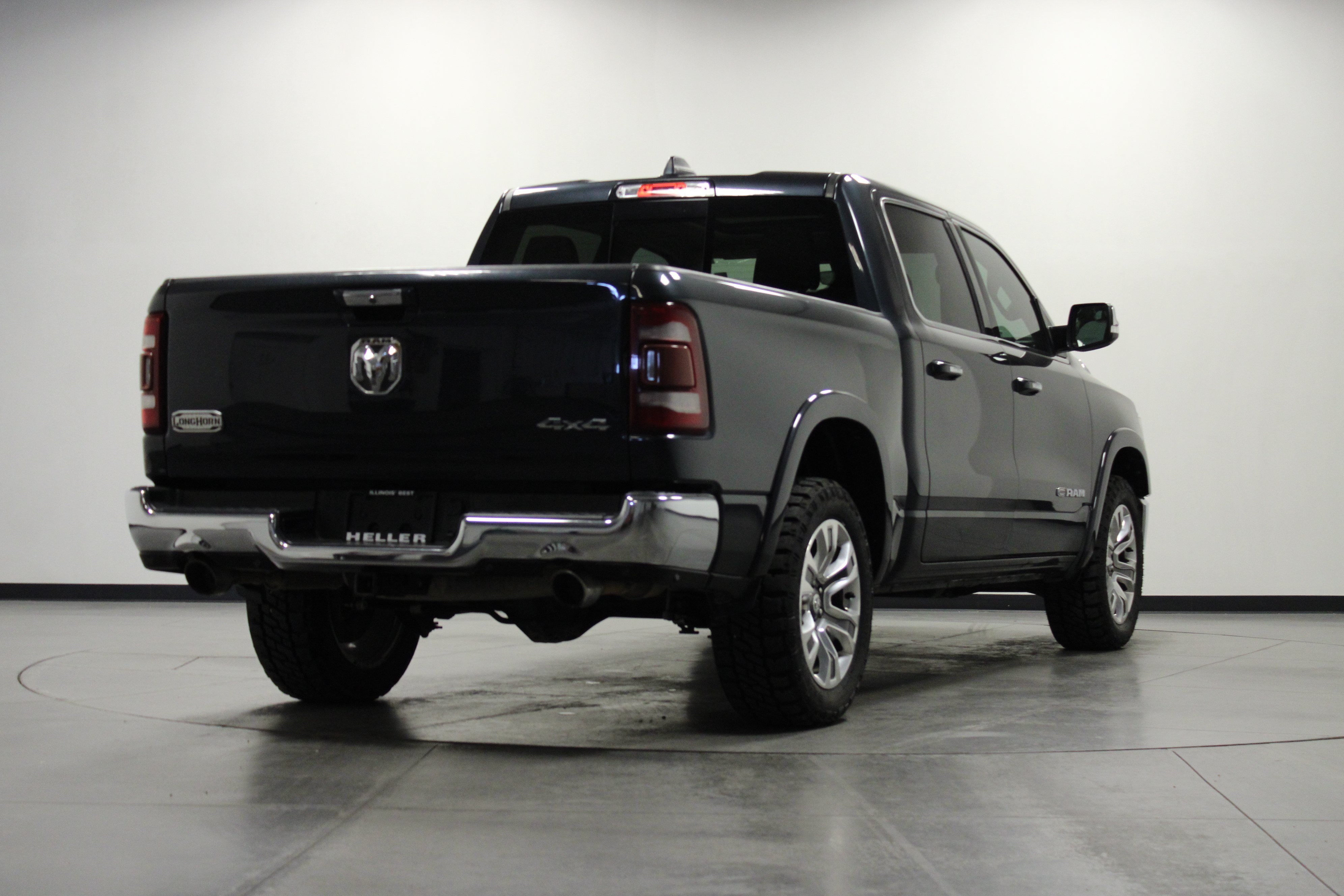 Used 2019 Maximum Steel Metallic Clearcoat Ram Laramie Longhorn image 4