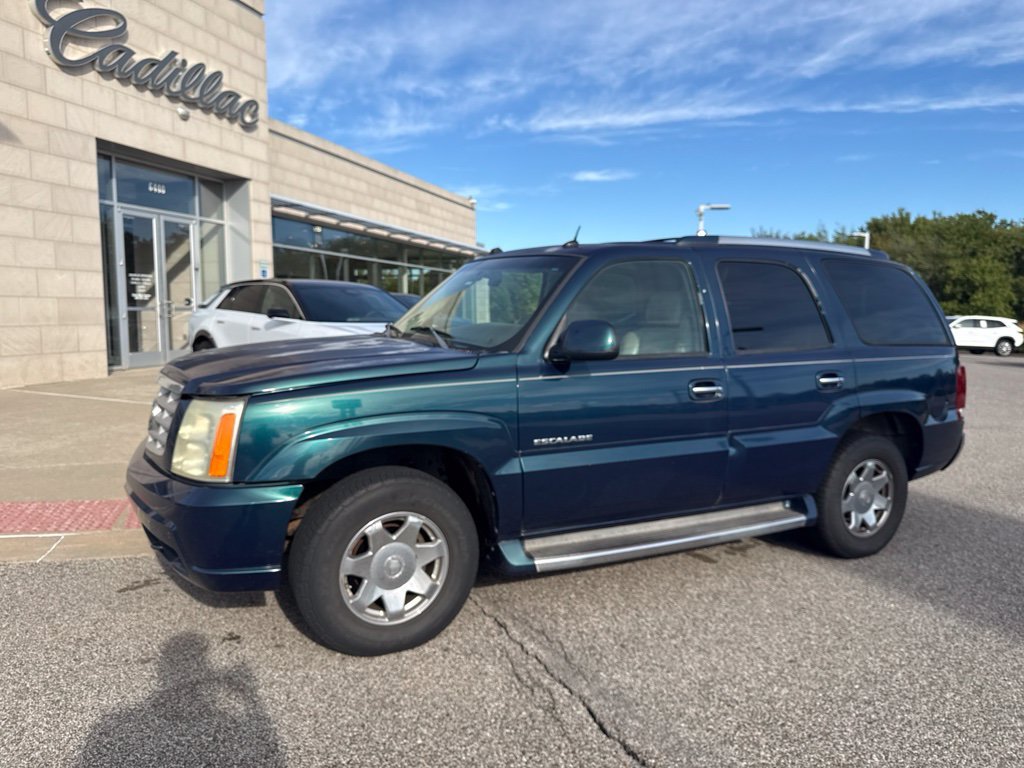 2004 Cadillac Escalade Base