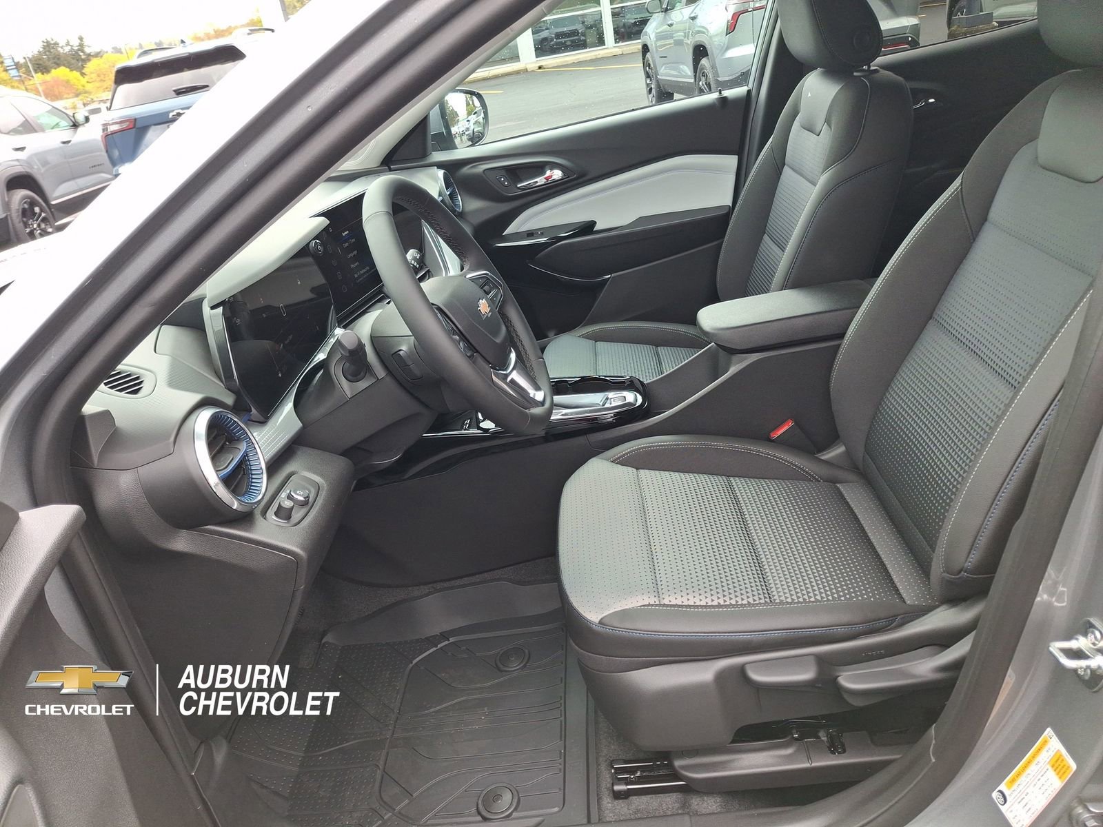2026 Chevrolet Trax LT - Photo 17