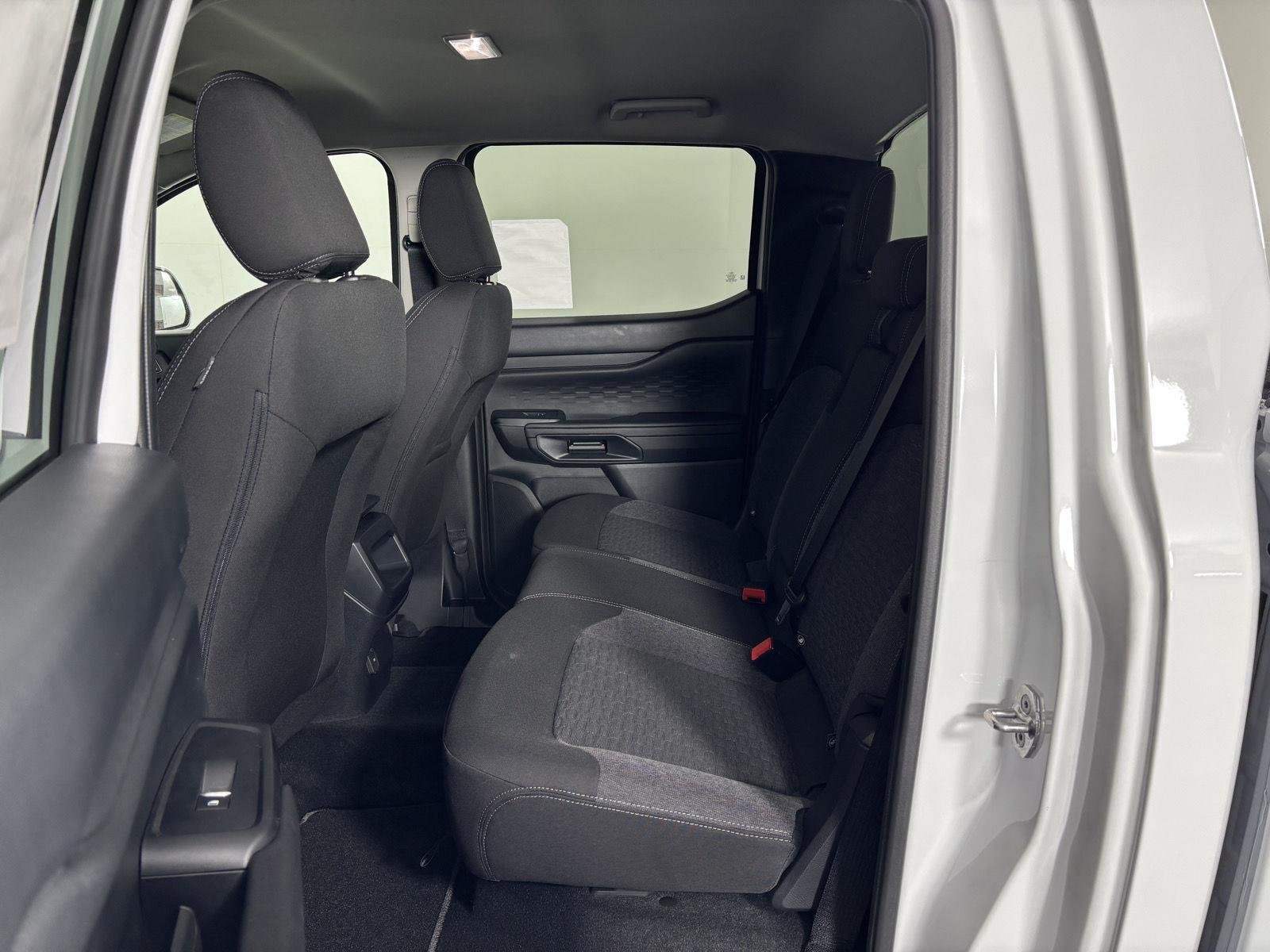 Used 2026 Oxford White Ford XL image 15
